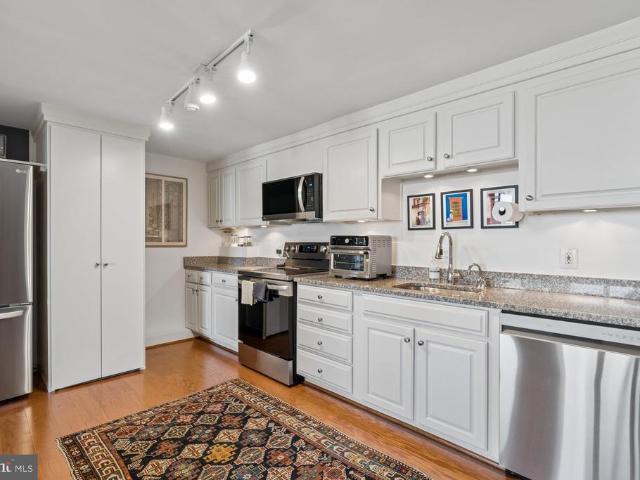4601 N Park Avenue # 1418 T