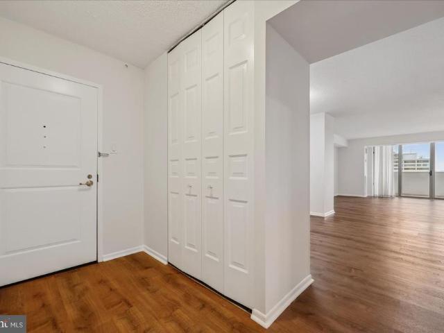 4601 N Park Avenue # 1616