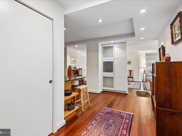 4601 N Park Avenue # 614P