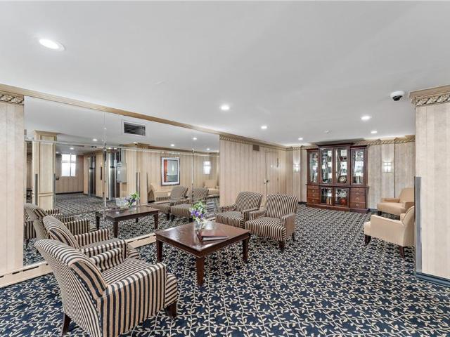 4601 Fifth Ave, Unit 525, Pittsburgh, PA 15213 | MLS #1715