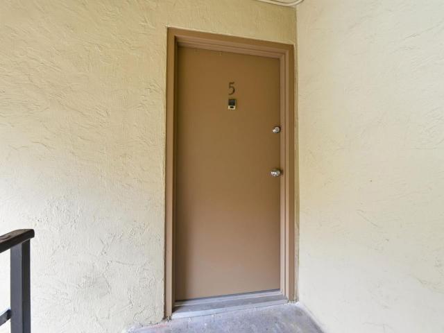 460 Auburn Way, Unit 5, San Jose, CA 95129 | MLS #ML82039