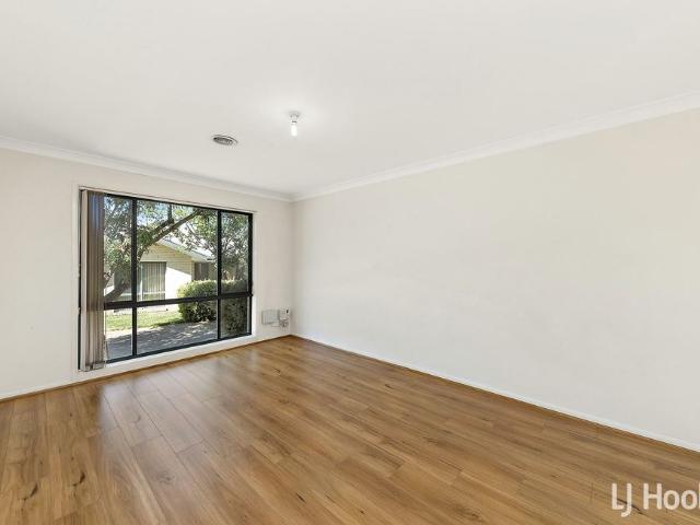 4/60 Benaroon Circuit, Amaroo ACT, Belconnen