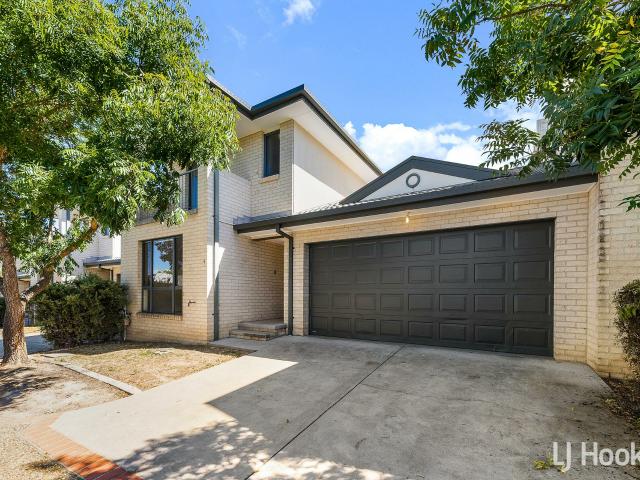 4/60 Benaroon Circuit, Amaroo ACT