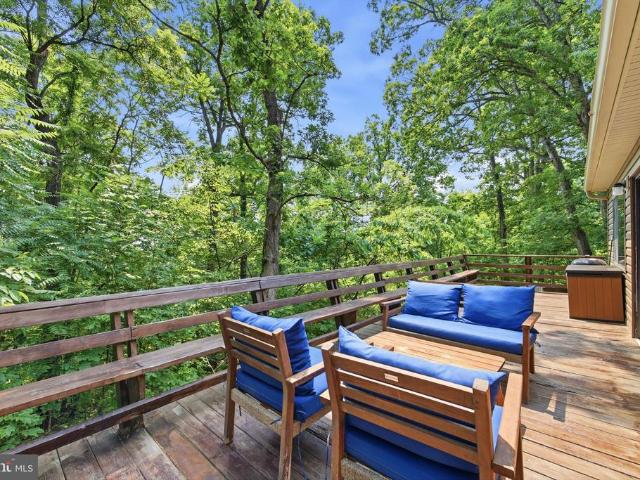 460 Hilltop Lane