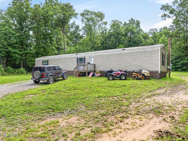 460 Jim Garrett Rd