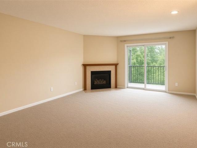 460 Oak Street 210