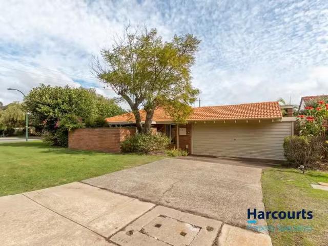 4/60 Saunders Street, COMO, WA 6152 Unit for Rent