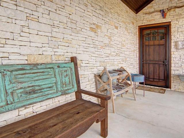 460 Turnberry Loop