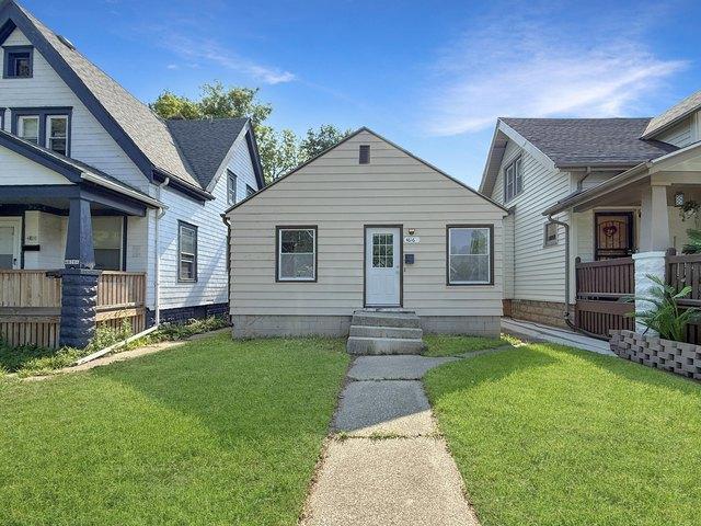 4616 N 30th St, Milwaukee, WI 53209