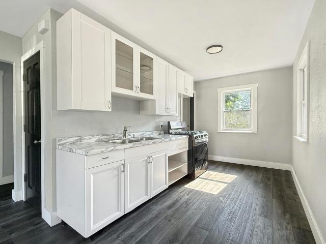 4616 N 30th St, Milwaukee, WI 53209 | MLS #1950