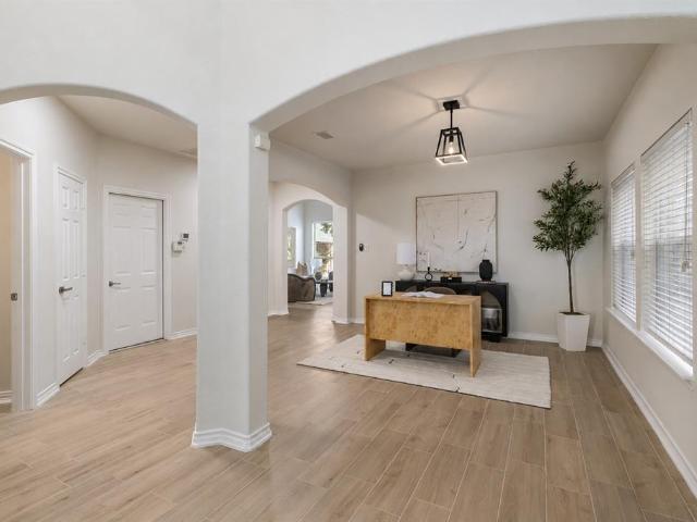 4617 Dwarf Nettle Drive