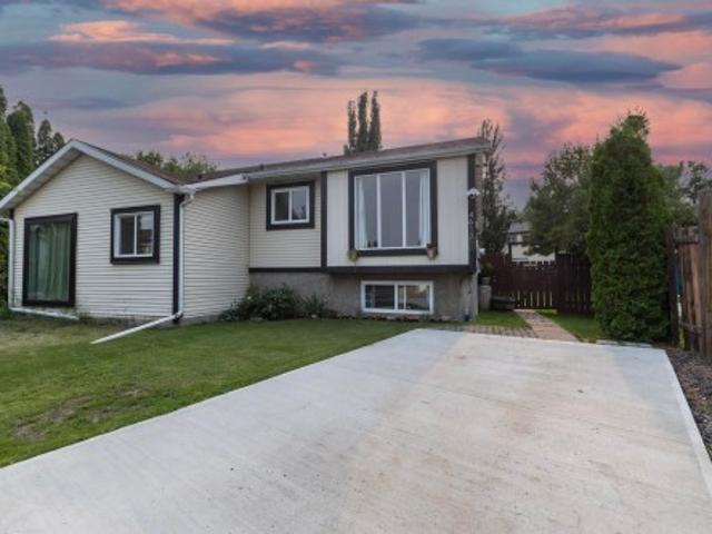 4617 35 Avenue Nw, Edmonton, AB, T6L 3P8 house for sale | Listing ID E4500 | Royal LePage