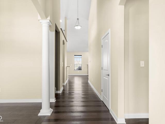 4618 W Dane Court