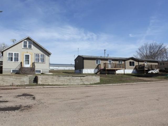 4610 51 Avenue, Myrnam, AB, T0K 3K0 house for sale | Listing ID E4485 | Royal LePage