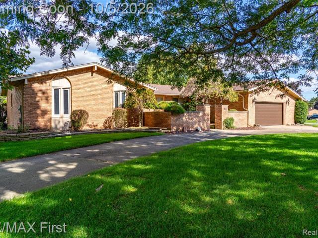 4611 Kings Row
