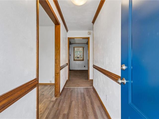 461 Gloria DR