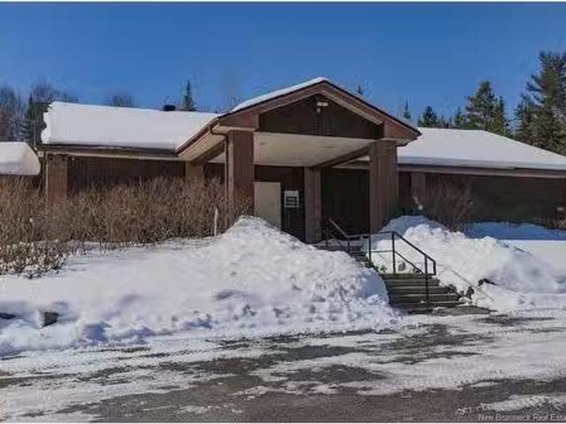 461 Kingdom Rd, Grand Bay Westfield, NB, E5K 4X3 house for s.