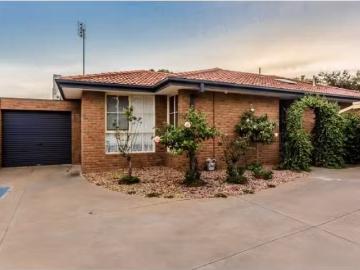 Echuca, Campaspe, Victoria, Victoria - Parking