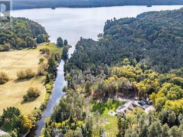 461 Rowanwood Road, Huntsville Stephenson, ON, P0B 1M0 Luxury House for sale | Listing ID X12899 | Royal LePage Carriage Trade Luxury Properties