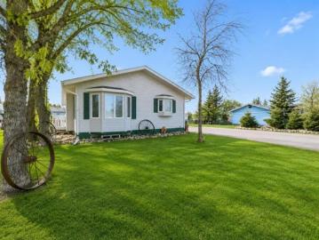 4624 51 Street, Rycroft, AB, T0H 3A0 house for sale | Listing ID A2283 | Royal LePage