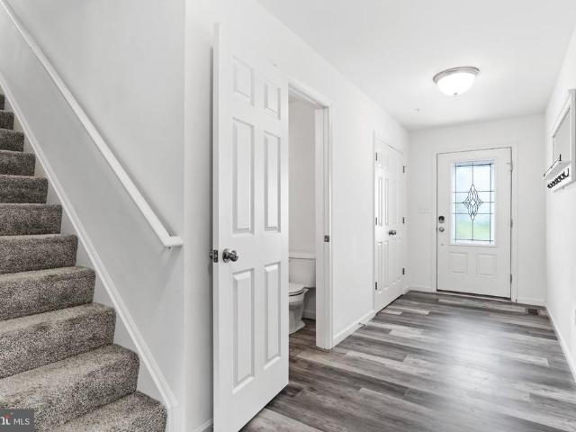 4625 Hamlin Lane