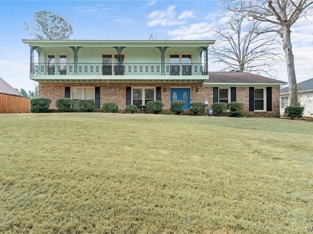 4625 White Dogwood Ln, Northport, AL 35473