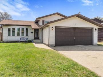 House for sale in Royal Gardens - Garden
