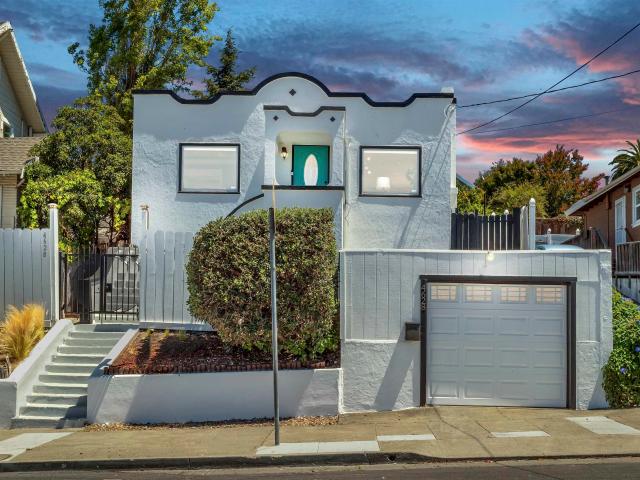 4628 Congress Ave
