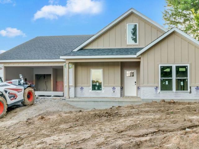 4629 N Thomas Road