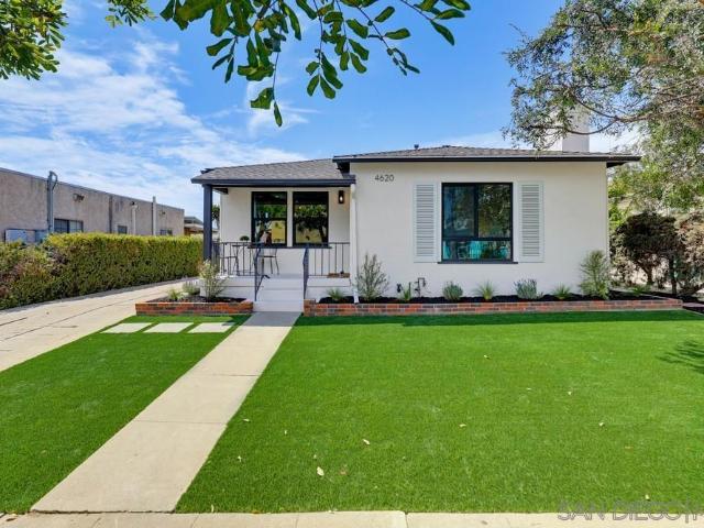 4620 Altadena Ave
