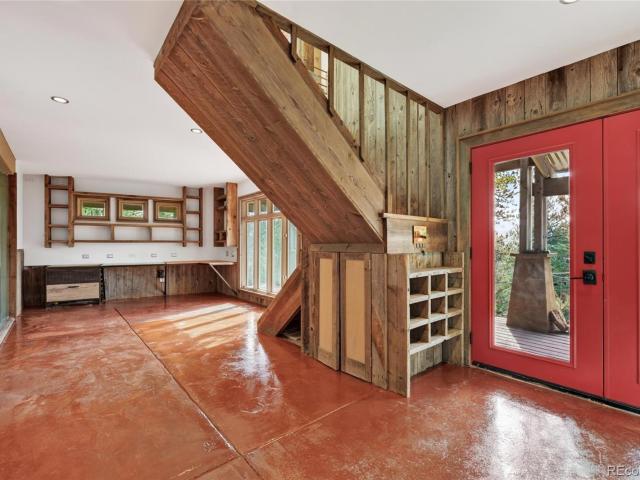 4620 Hilltop Road