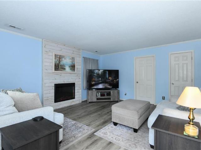 4620 Lawndale Drive #E