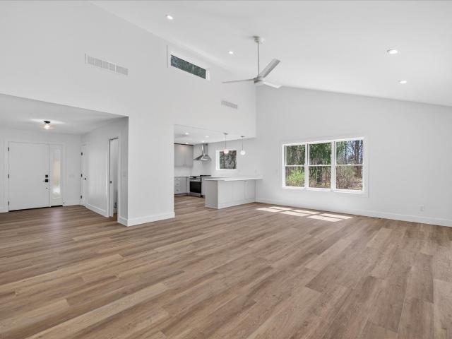 4620 S Woodbine Drive