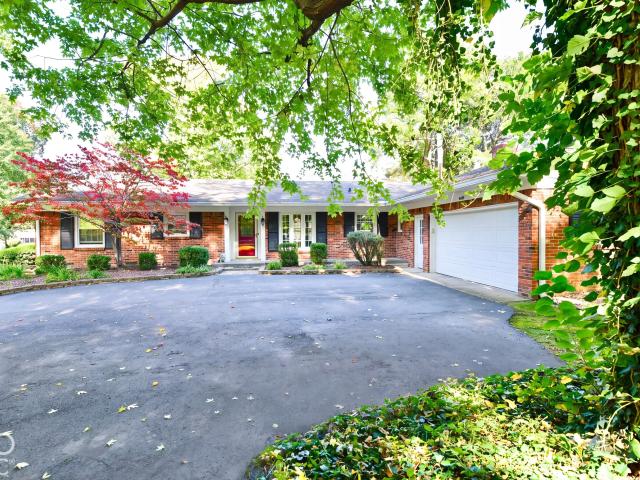 4620 Wyandott Trail