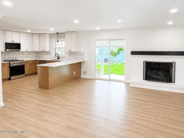 4622 Dean Drive