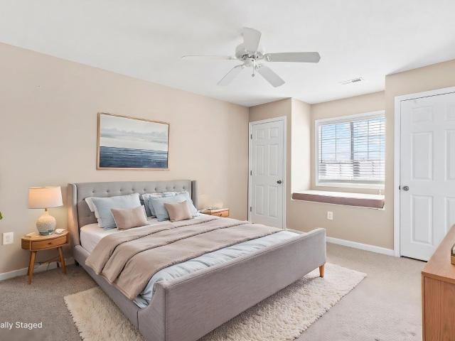 4622 Greenbriar Dr. G 13