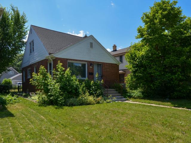 4623 W Fond Du Lac Ave