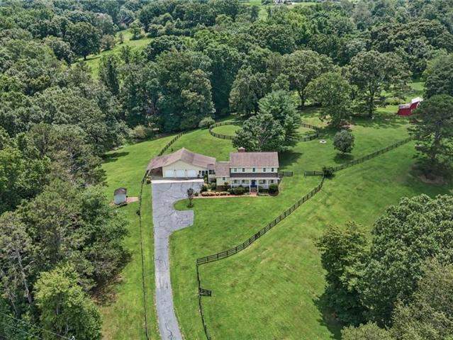 4634 Highland Circle