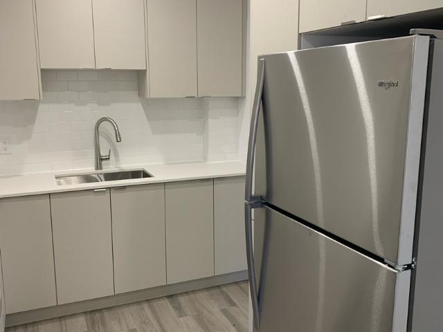 4635 Avenue Clanranald 103 Apartment for Rent