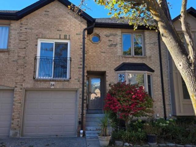4635 Regents Terrace, Mississauga, ON, L5R 1W9 townhouse for sale | Listing ID W13867 | Royal LePage