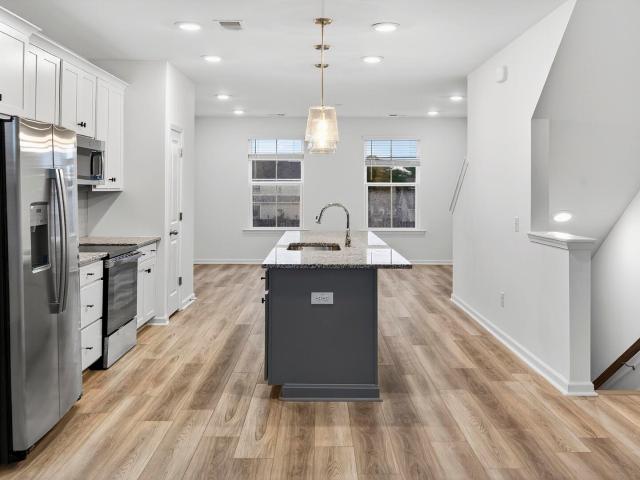 4633 Forest Hills Drive 1401