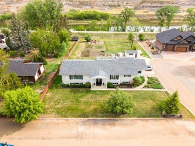 463 3 Avenue, Drumheller, AB, T0J 2E0 house for sale | Listing ID A2314 | Royal LePage