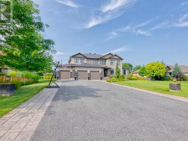 463 Lockmaster Crescent, Ottawa, ON, K4M 1L9 Luxury House for sale | Listing ID X13542 | Royal LePage Carriage Trade Luxury Properties