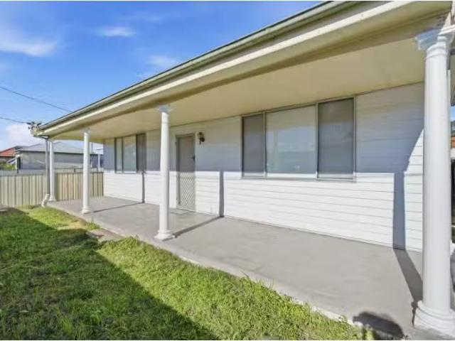 463 Lake Rd, Argenton House for rent Listed by Love Rentals o.