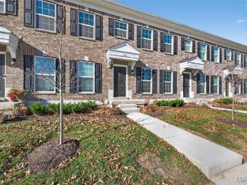 463 Sunset Hollow Dr, Wentzville, MO 63385 | MLS #26000