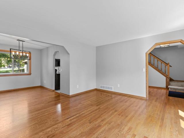 4645 Orchid Lane N