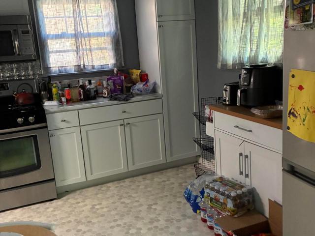 4642 N 57 St
