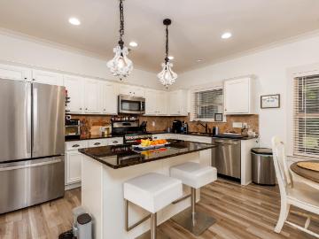4642 Rosser Farms Parkway