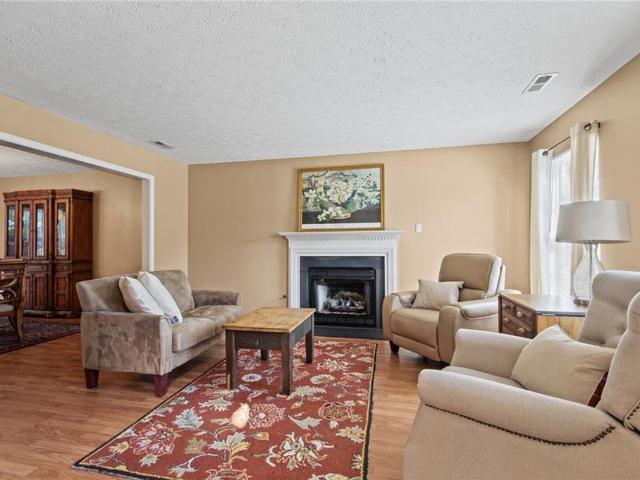4643 Sir Gilbert LOOP