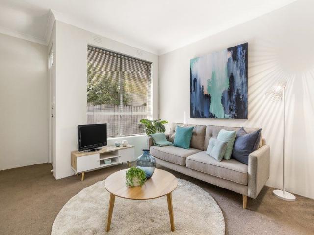 4/64 Cassels Road, Brunswick VIC 3056